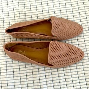 Market & Spruce June Smoking Flat